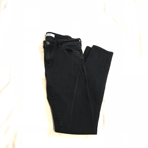 Abercrombie and Fitch Jeans - Picture 1 of 5